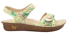 WOMEN'S ALEGRIA VIENNA | COMING UP DAISIES